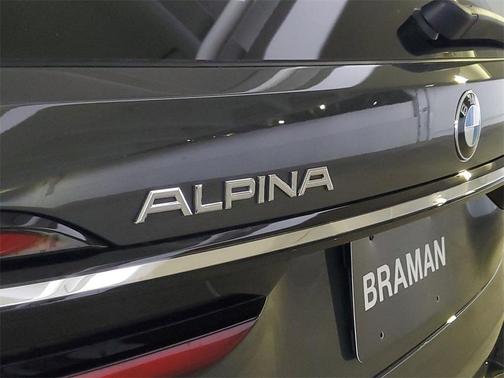 2025 BMW ALPINA XB7 Base