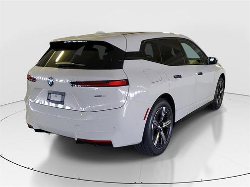 2026 BMW iX xDrive45