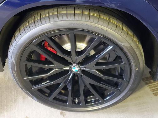 C3Z 2027 BMW X6 M60i