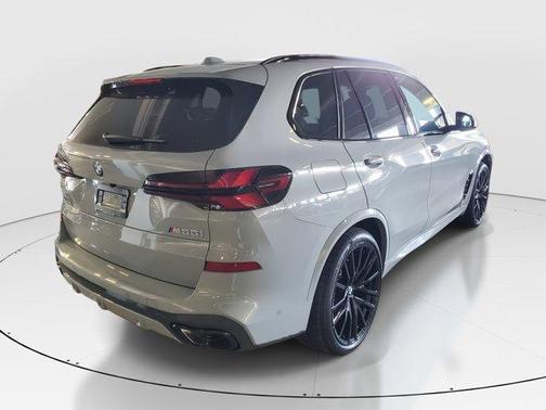 2026 BMW X5 M60i