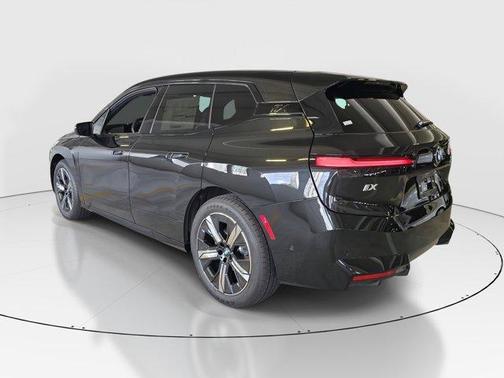 2026 BMW iX xDrive45