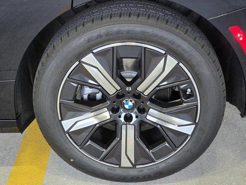2026 BMW iX xDrive45