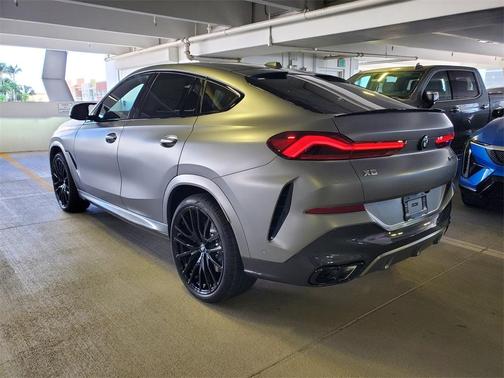 2026 BMW X6 M60i