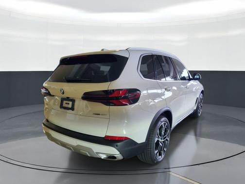 Alpine White 2026 BMW X5 sDrive40i