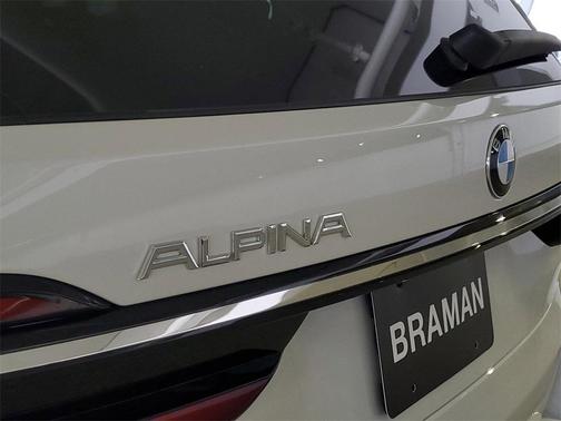 2025 BMW ALPINA XB7 Base