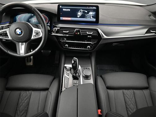 2023 BMW 530 i xDrive