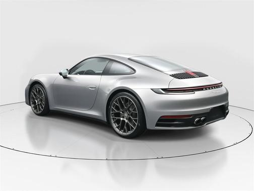 2021 Porsche 911 Carrera