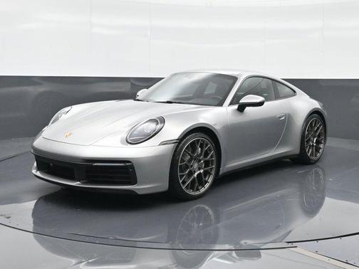 2021 Porsche 911 Carrera
