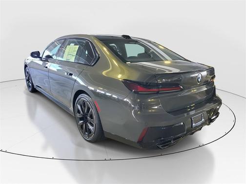 2026 BMW 760 760i xDrive