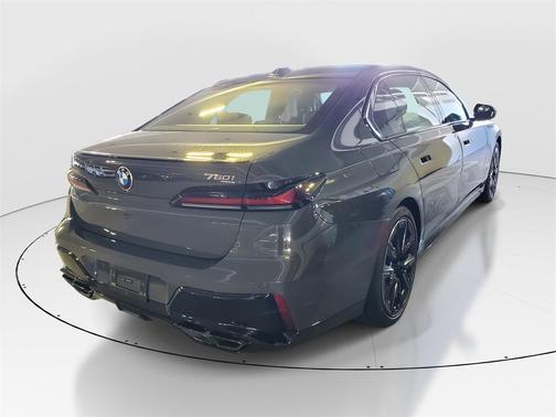 2026 BMW 760 760i xDrive