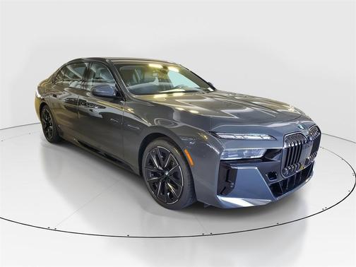 2026 BMW 760 760i xDrive