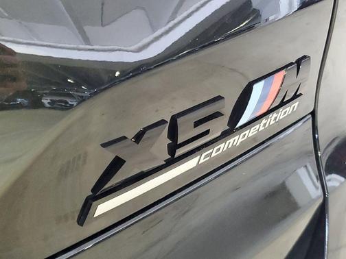 Black Sapphire Metallic 2026 BMW X5 M Competition