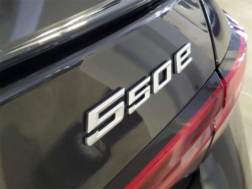 2026 BMW 550e xDrive