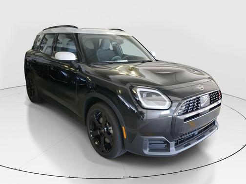 Midnight Black 2026 MINI Countryman S