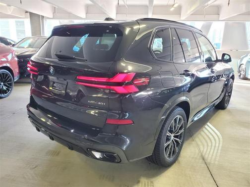 2026 BMW X5 sDrive40i