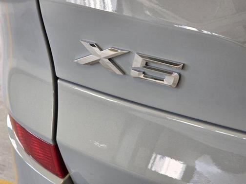 Gray Metallic 2026 BMW X5 sDrive40i