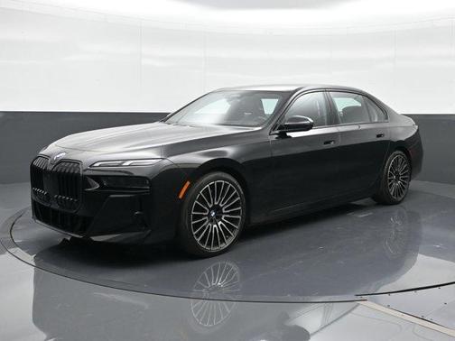 Black Sapphire Metallic 2025 BMW i7 eDrive50
