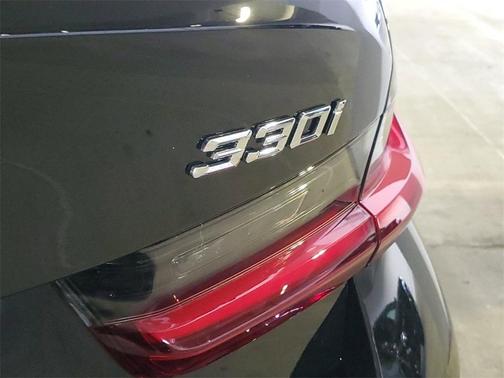 2025 BMW 330 i