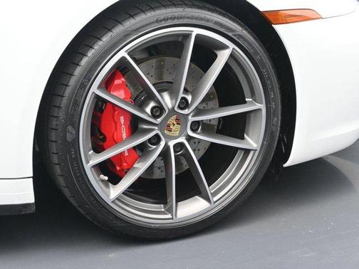 2020 Porsche 911 Carrera S