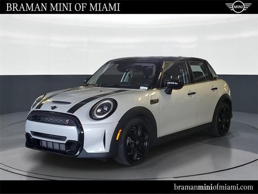 2023 MINI Hardtop Cooper