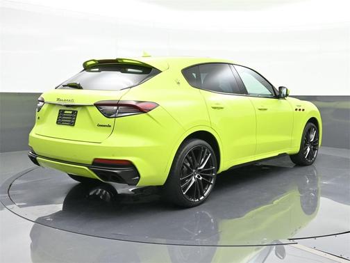 2023 Maserati Levante Trofeo