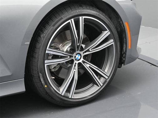 2023 BMW 330 i