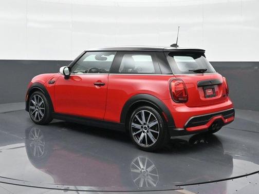 2023 MINI Hardtop Cooper
