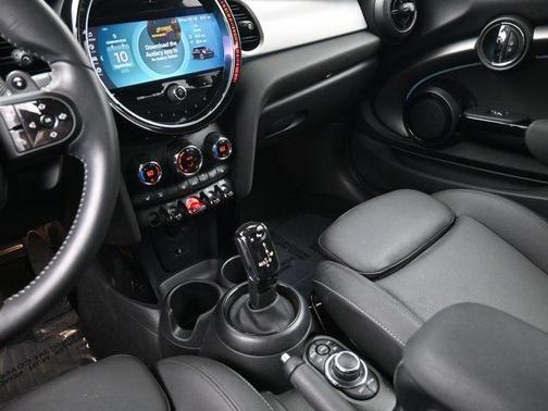 2023 MINI Hardtop Cooper