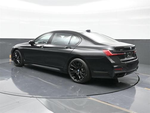 2022 BMW 750 i xDrive