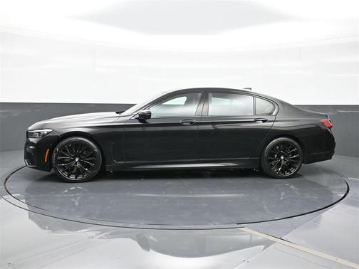 2022 BMW 750 i xDrive