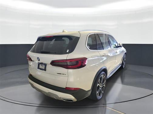 2022 BMW X5 PHEV xDrive45e