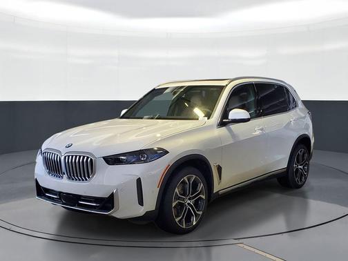 Alpine White 2026 BMW X5 sDrive40i