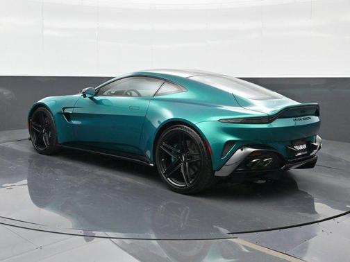 Green 2026 Aston Martin Vantage Base