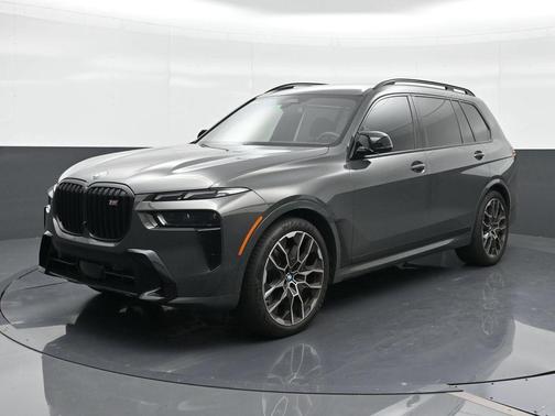 Gray Metallic 2024 BMW X7 M60i