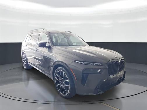 2024 BMW X7 M60i