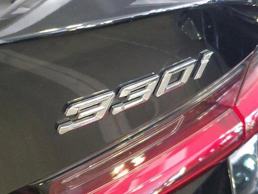 2023 BMW 330 i