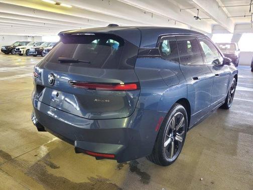 2026 BMW iX xDrive45