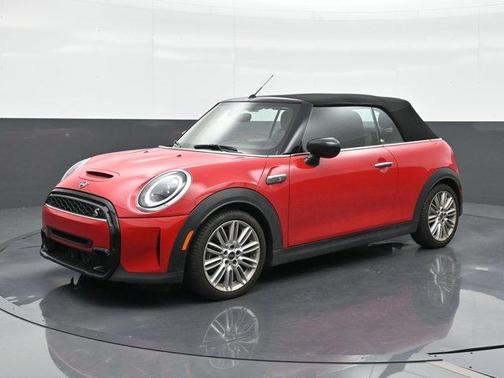 Chili Pepper Red 2024 MINI Convertible Cooper S
