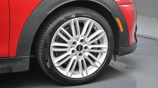 Chili Pepper Red 2024 MINI Convertible Cooper S