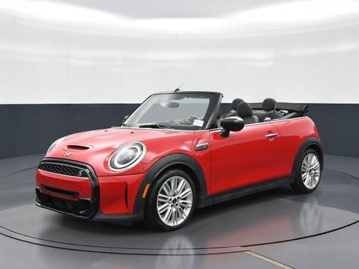 Chili Pepper Red 2024 MINI Convertible Cooper S