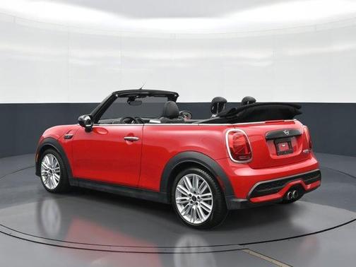 Chili Pepper Red 2024 MINI Convertible Cooper S