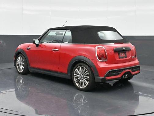 Chili Pepper Red 2024 MINI Convertible Cooper S
