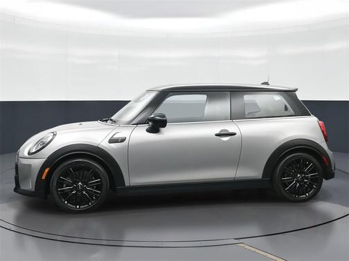 2023 MINI Hardtop Cooper