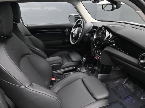 2023 MINI Hardtop Cooper