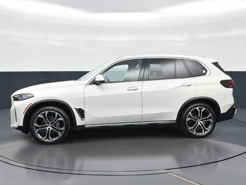 Alpine White 2024 BMW X5 xDrive40i