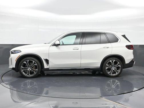 Alpine White 2024 BMW X5 xDrive40i