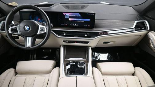 Carbon Black Metallic 2024 BMW X6 xDrive40i