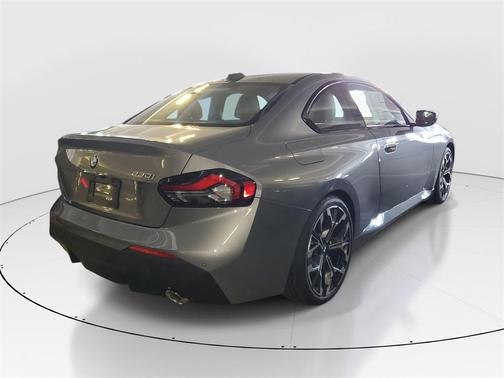 2025 BMW 230 i