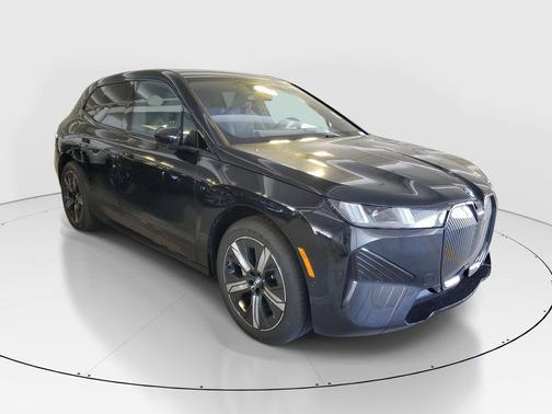 Black Sapphire Metallic 2026 BMW iX xDrive60