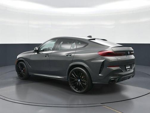 2023 BMW X6 M50i